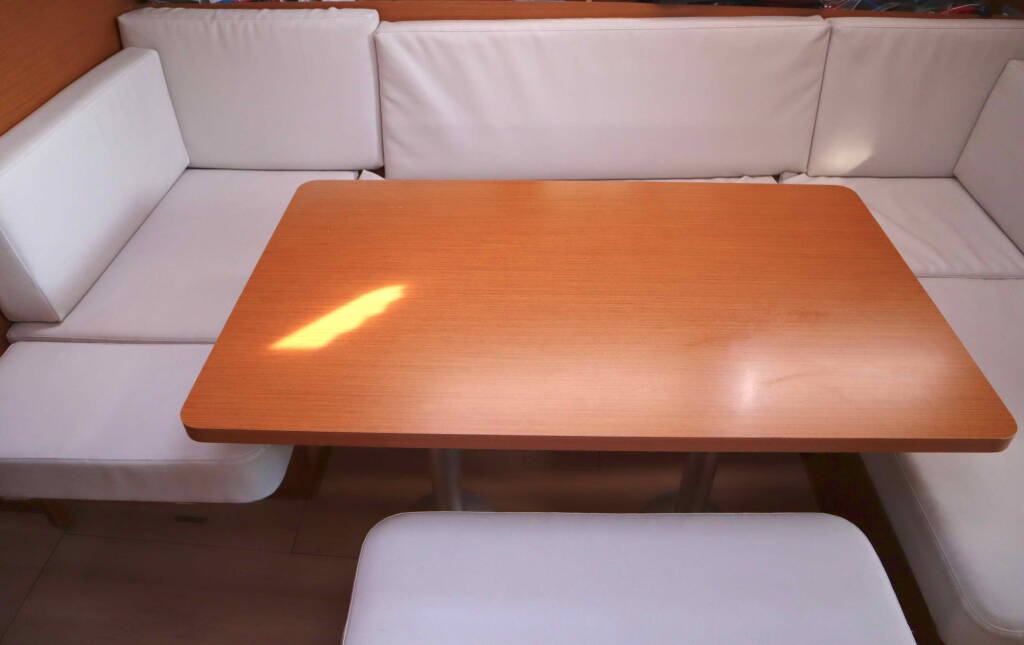 Sailing yacht Sun Odyssey 490 CLASS