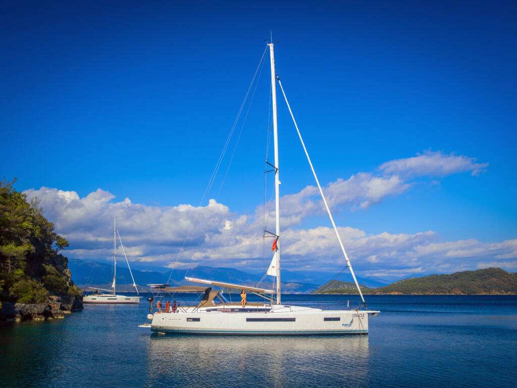 Sailing yacht Sun Odyssey 490 Oracle