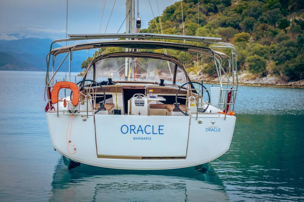 Sailing yacht Sun Odyssey 490 Oracle