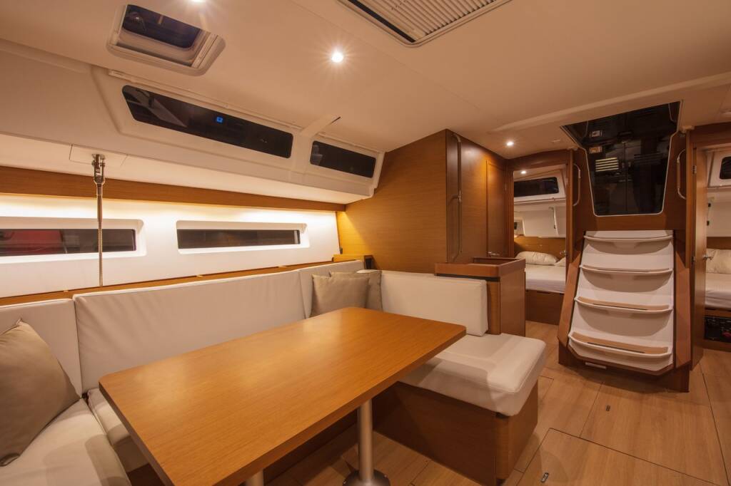Sailing yacht Sun Odyssey 490 Oracle