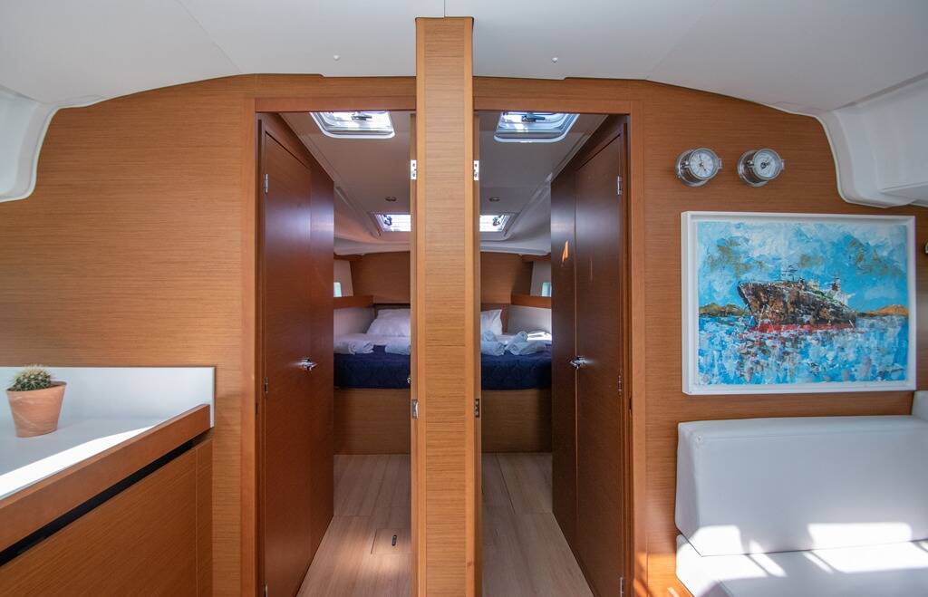 Sailing yacht Sun Odyssey 490 Knot
