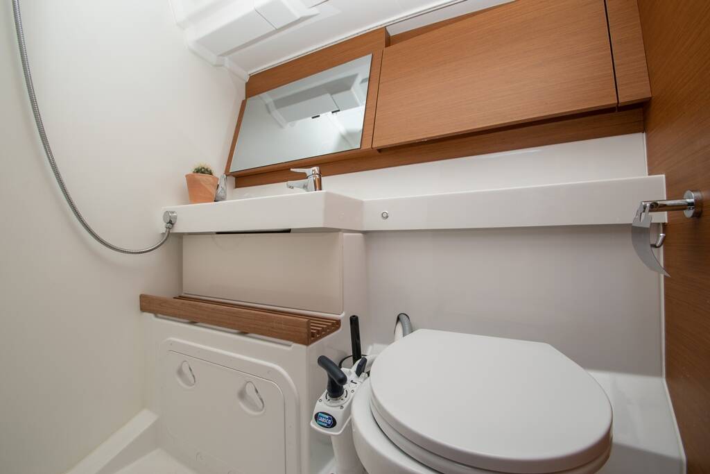 Sailing yacht Sun Odyssey 490 Knot