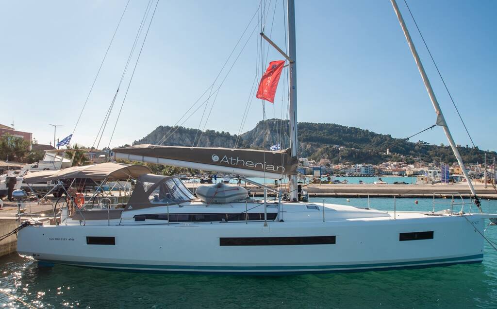Sailing yacht Sun Odyssey 490 Knot