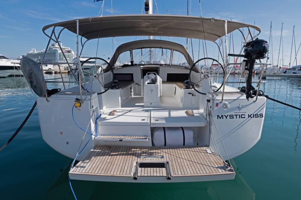 Sailing yacht Sun Odyssey 490 Mystic Kiss
