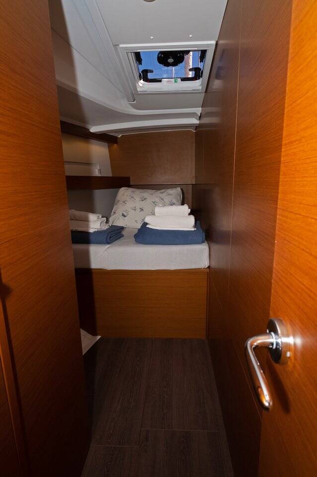 Sailing yacht Sun Odyssey 490 Mystic Kiss