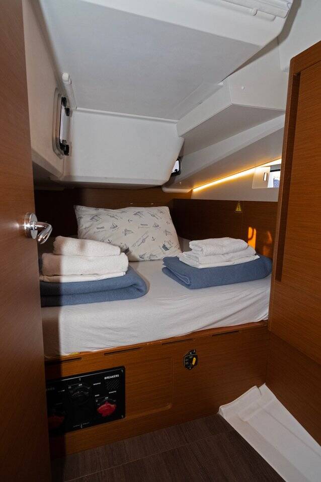 Sailing yacht Sun Odyssey 490 Mystic Kiss