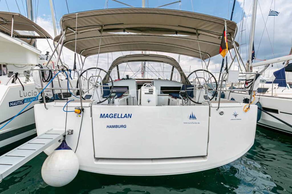 Sailing yacht Sun Odyssey 490 Magellan