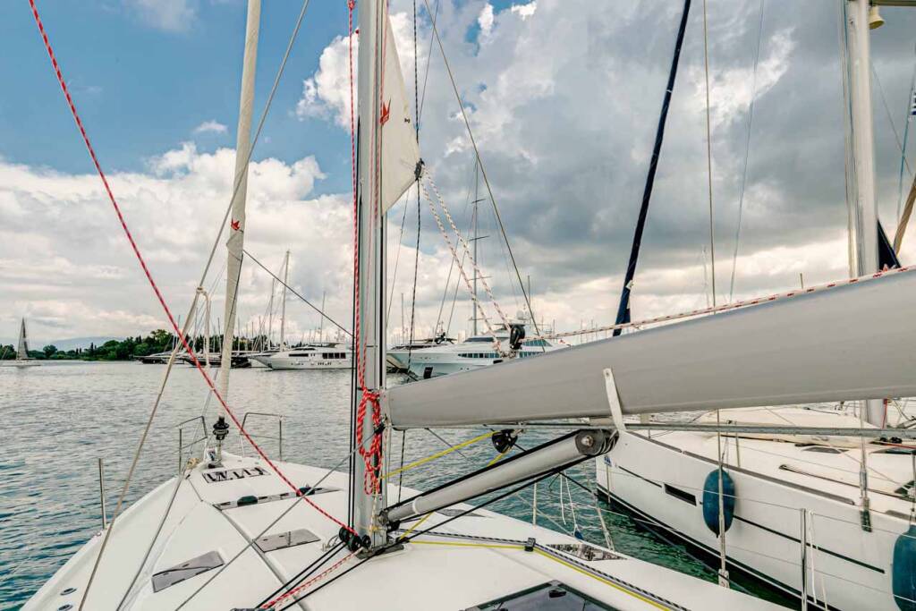 Sailing yacht Sun Odyssey 490 Magellan