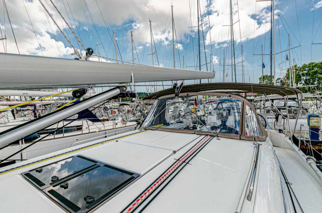 Sailing yacht Sun Odyssey 490 Magellan