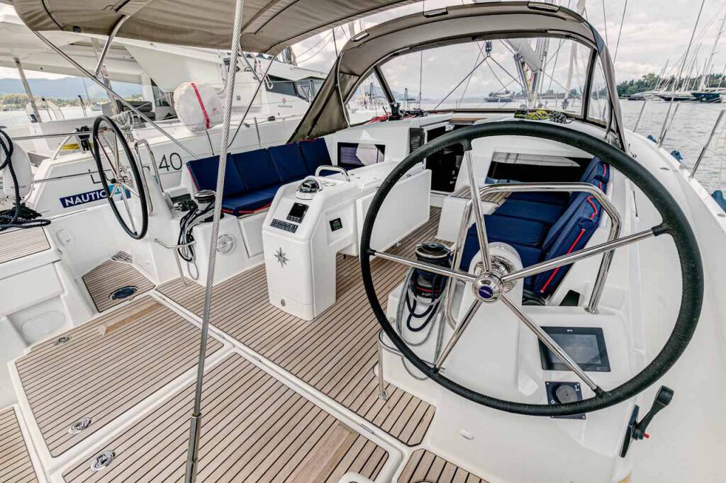 Sailing yacht Sun Odyssey 490 Magellan