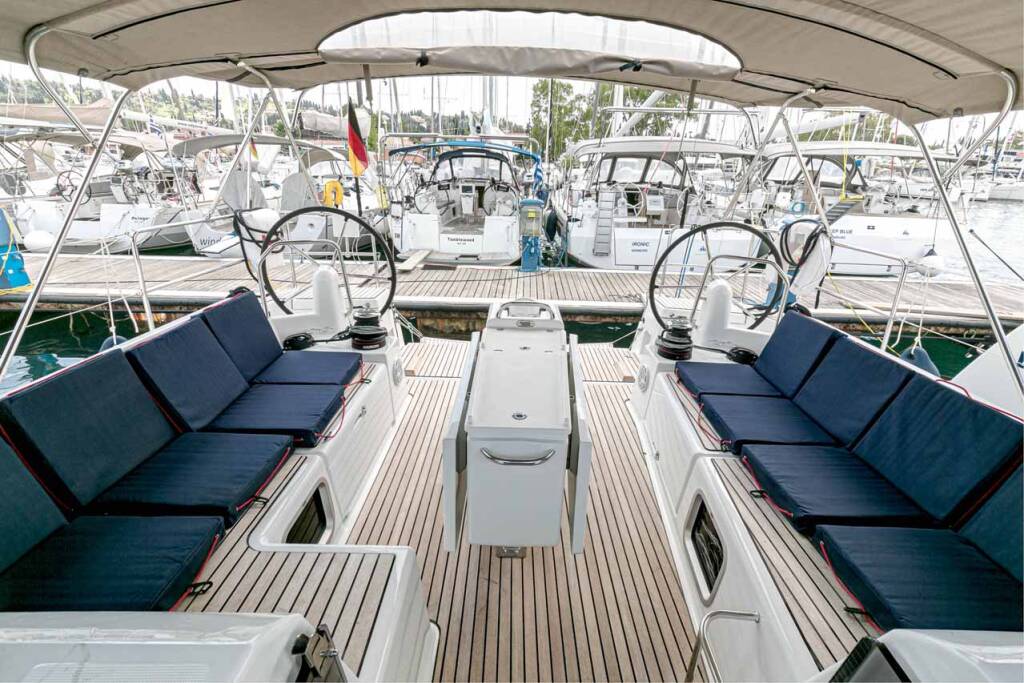 Sailing yacht Sun Odyssey 490 Magellan