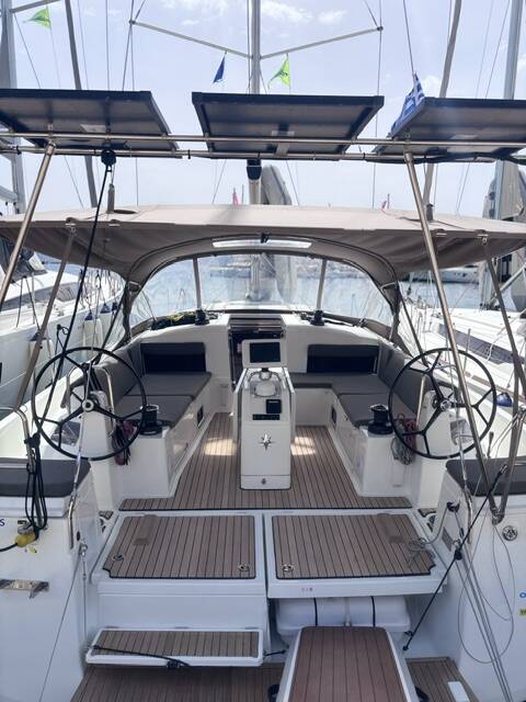 Sailing yacht Sun Odyssey 490 Menelaos