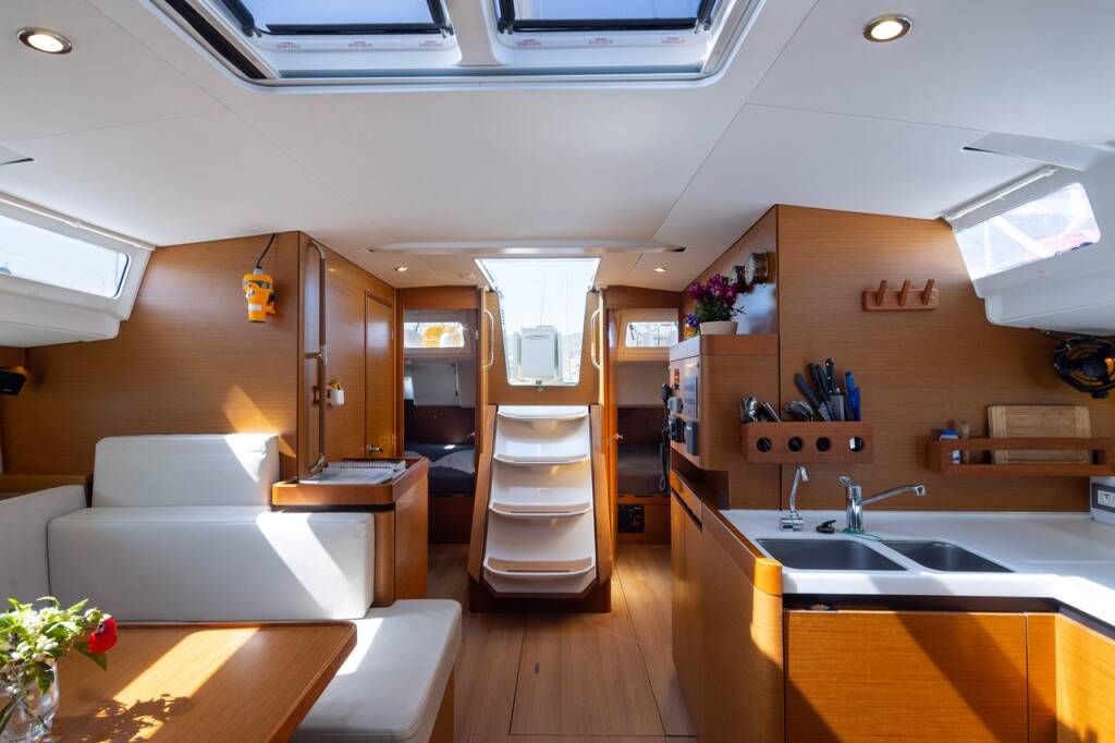 Sailing yacht Sun Odyssey 490 Maria