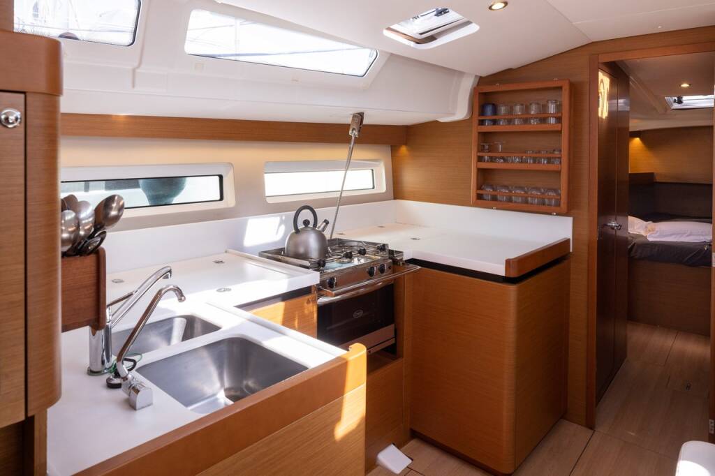 Sailing yacht Sun Odyssey 490 Maria