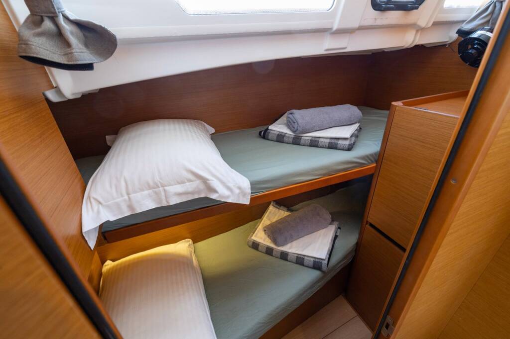 Sailing yacht Sun Odyssey 490 Maria