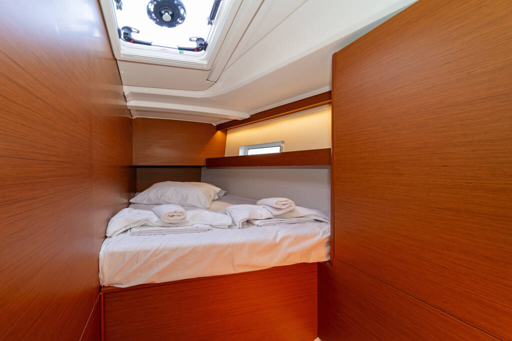 Sailing yacht Sun Odyssey 490 CALICO JACK
