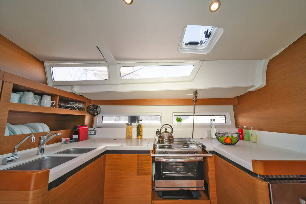 Sailing yacht Sun Odyssey 490 CALICO JACK