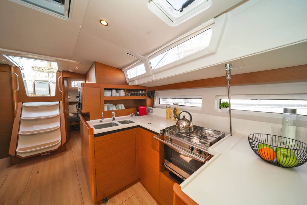 Sailing yacht Sun Odyssey 490 CALICO JACK