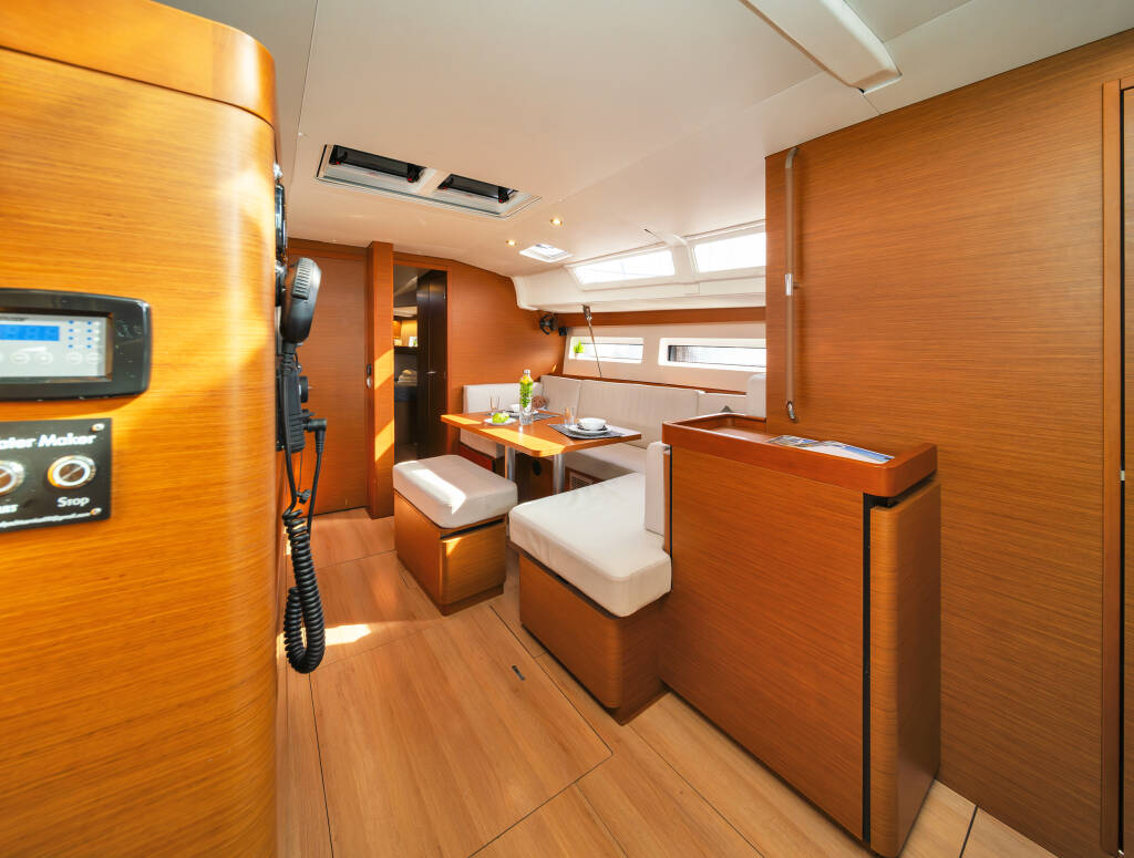 Sailing yacht Sun Odyssey 490 CALICO JACK