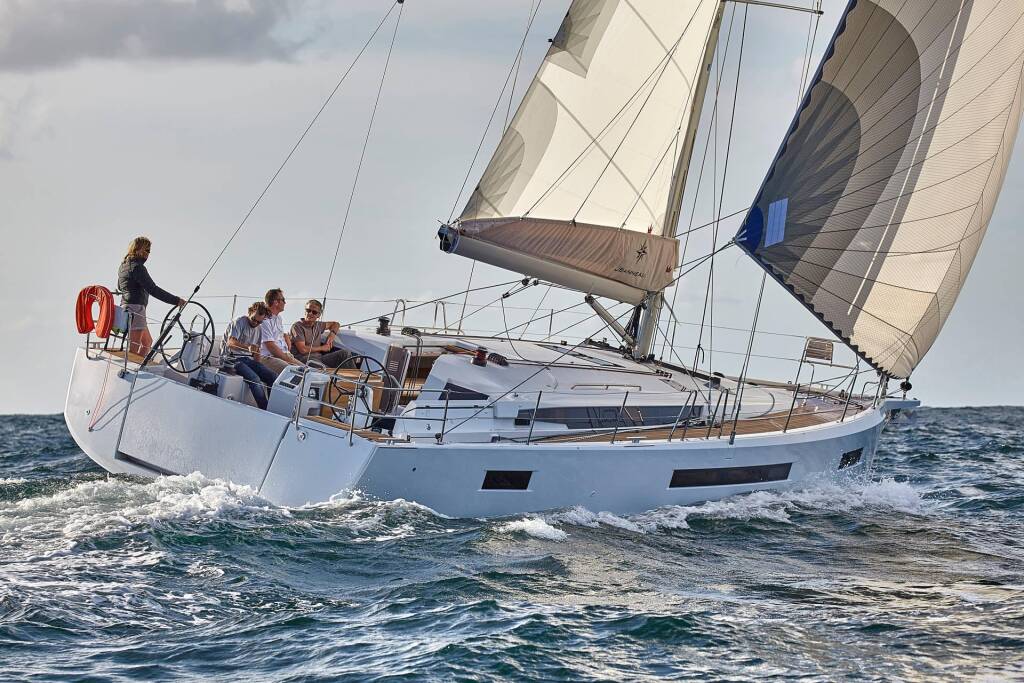 Sailing yacht Sun Odyssey 490 Pnoe