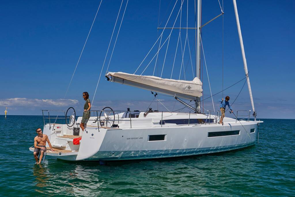 Sailing yacht Sun Odyssey 490 Pnoe