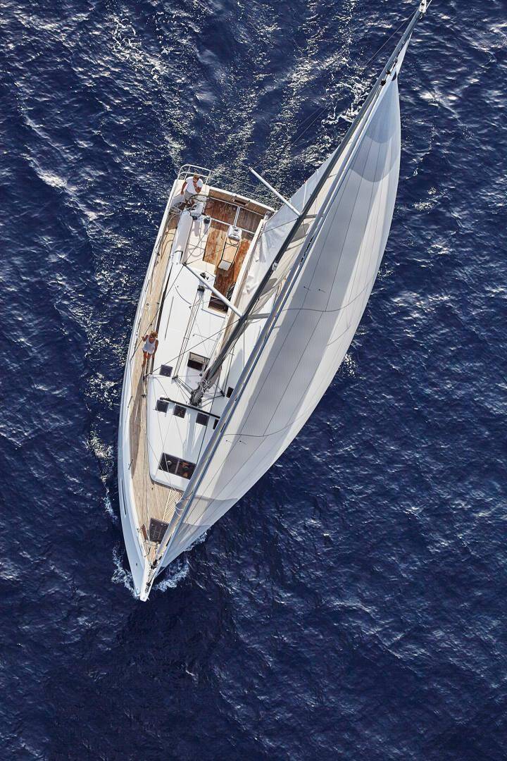 Sailing yacht Sun Odyssey 490 Pnoe