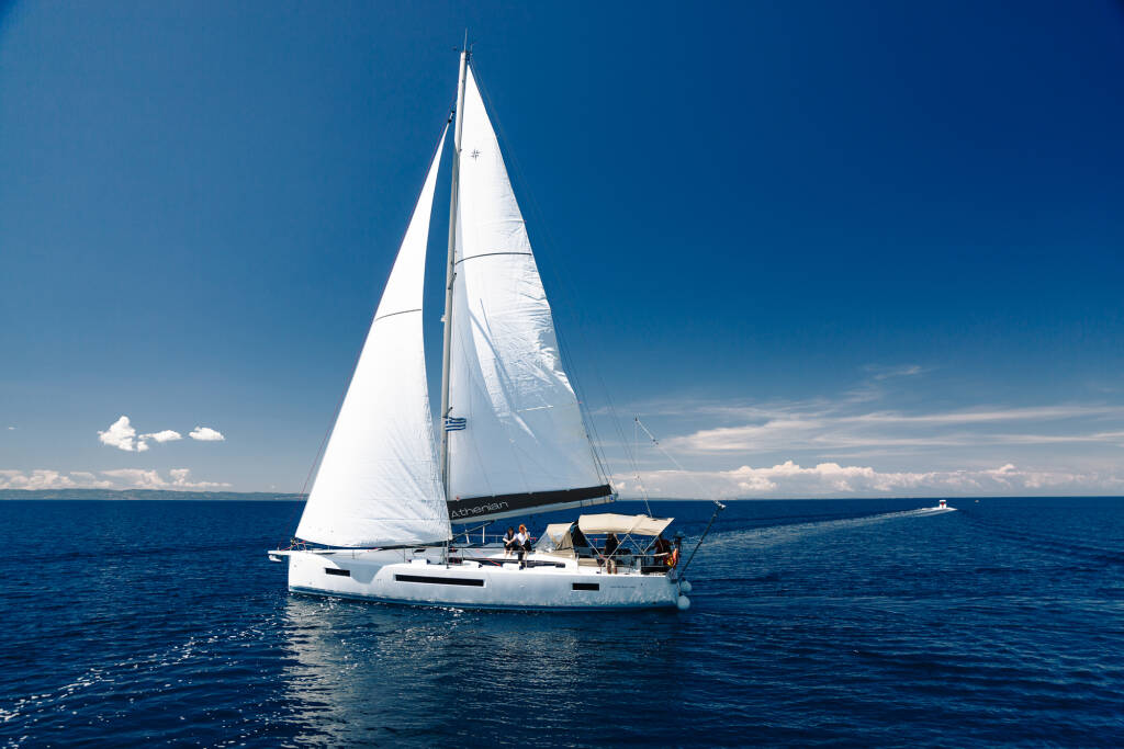 Sailing yacht Sun Odyssey 490 Pnoe