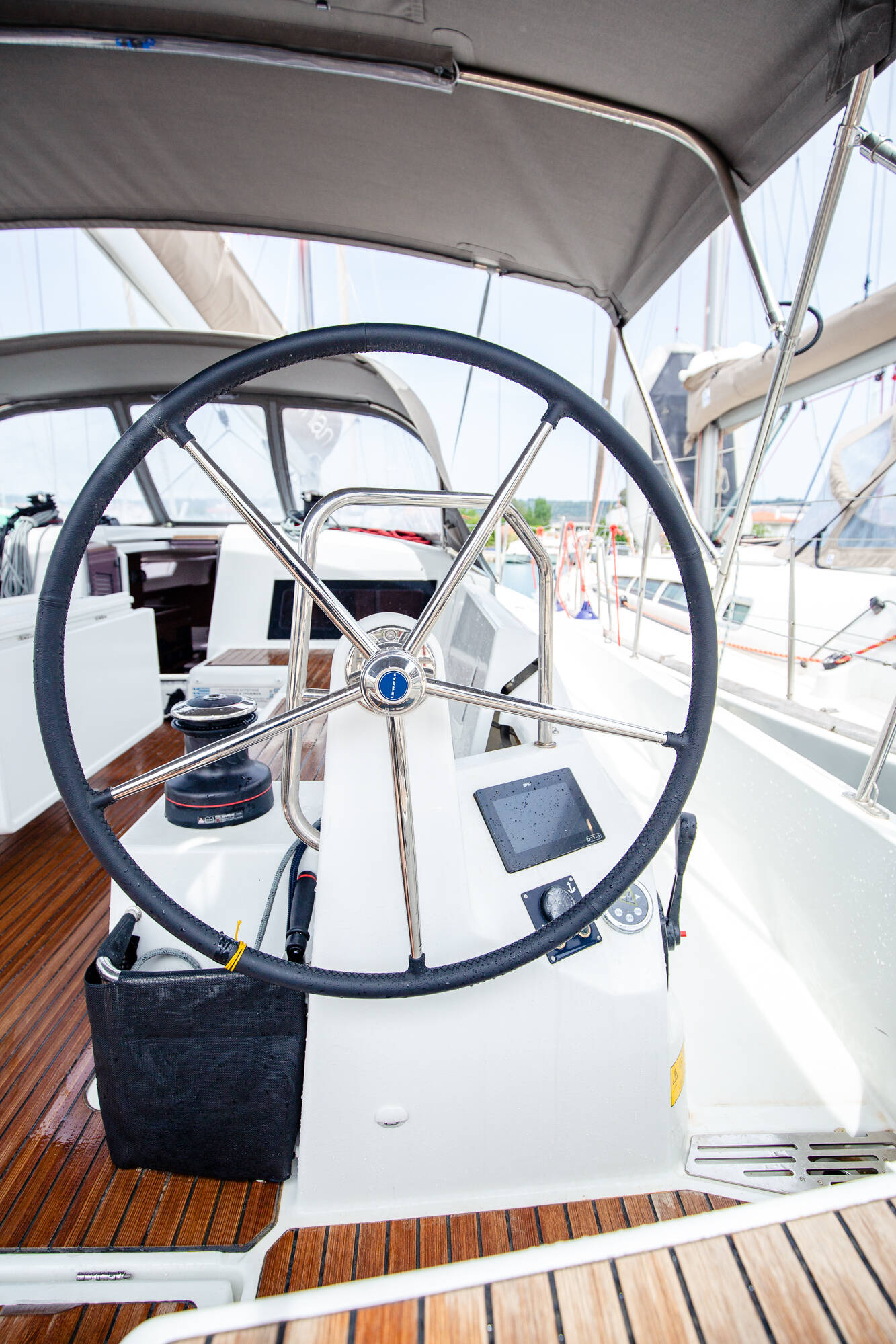 Sailing yacht Sun Odyssey 490 Pnoe