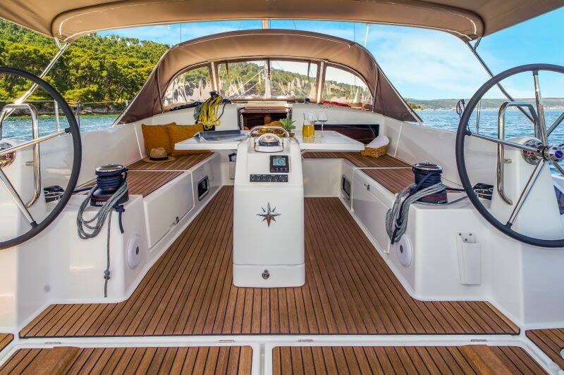 Sailing yacht Sun Odyssey 490 Osejava