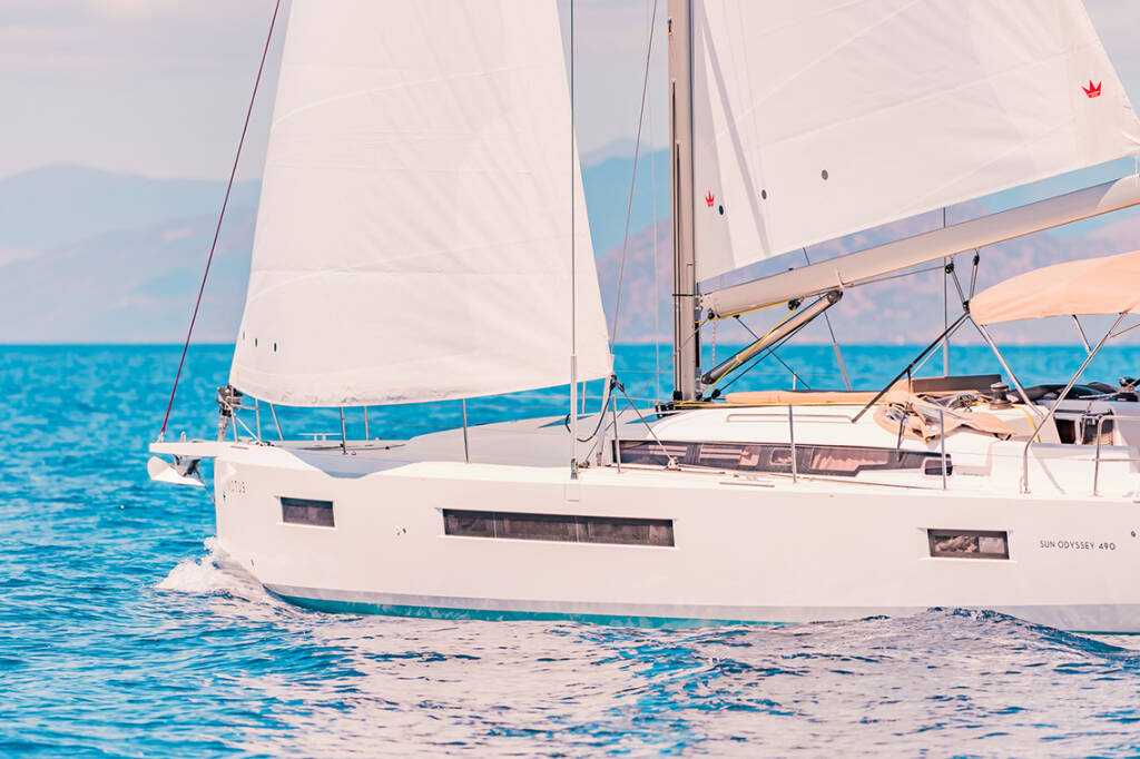 Sailing yacht Sun Odyssey 490 Notus