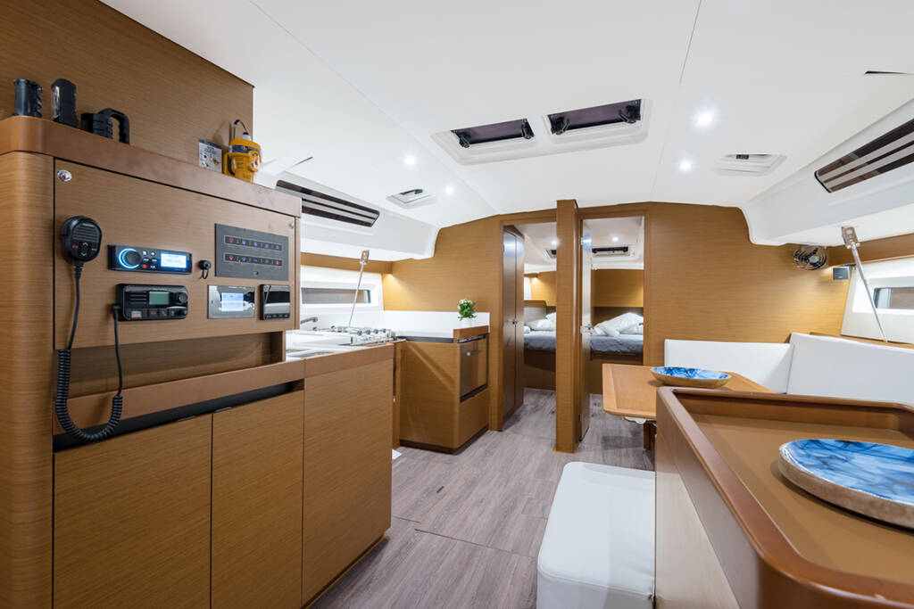 Sailing yacht Sun Odyssey 490 Notus