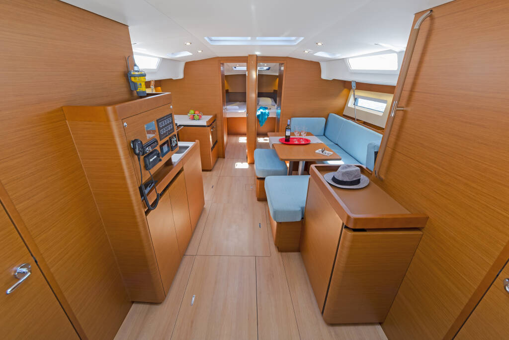 Sailing yacht Sun Odyssey 490 Captain George