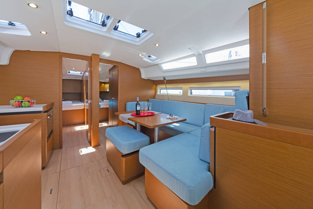 Sailing yacht Sun Odyssey 490 Captain George
