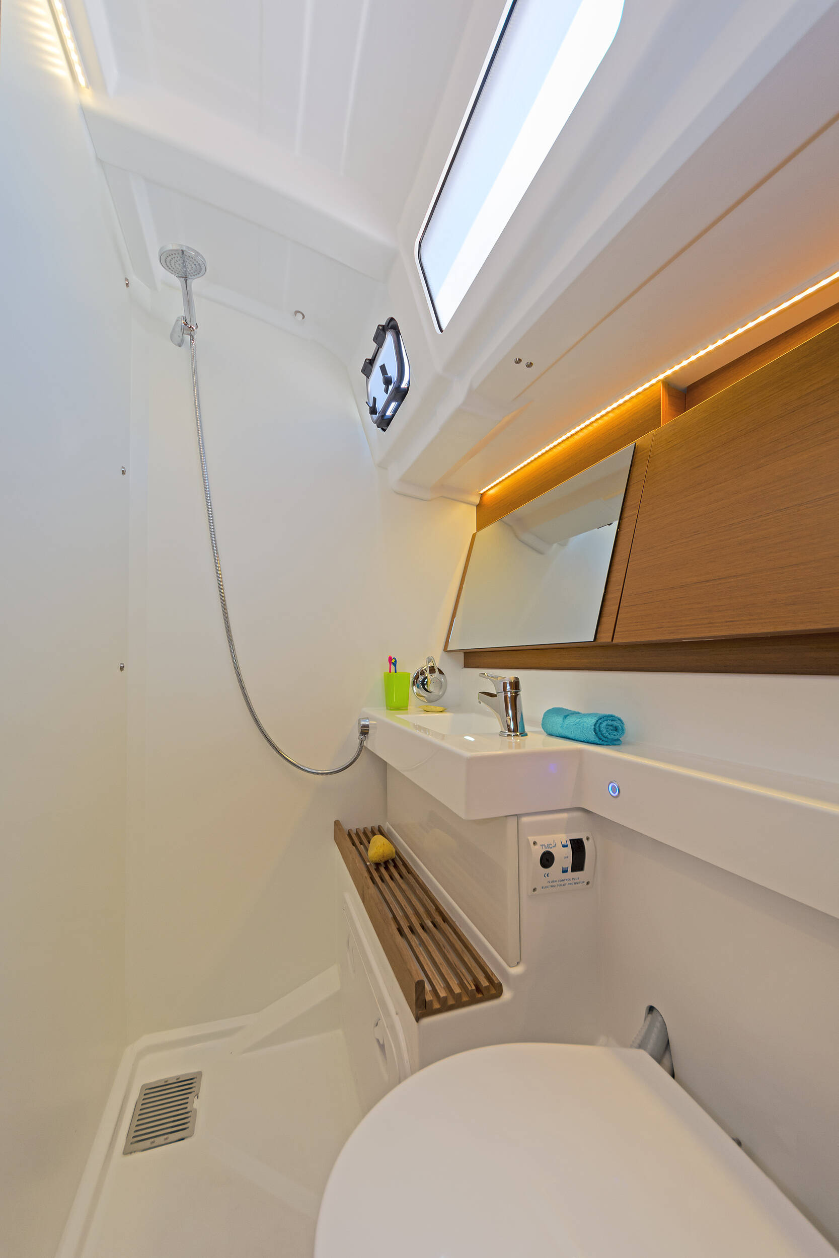 Sailing yacht Sun Odyssey 490 Captain George