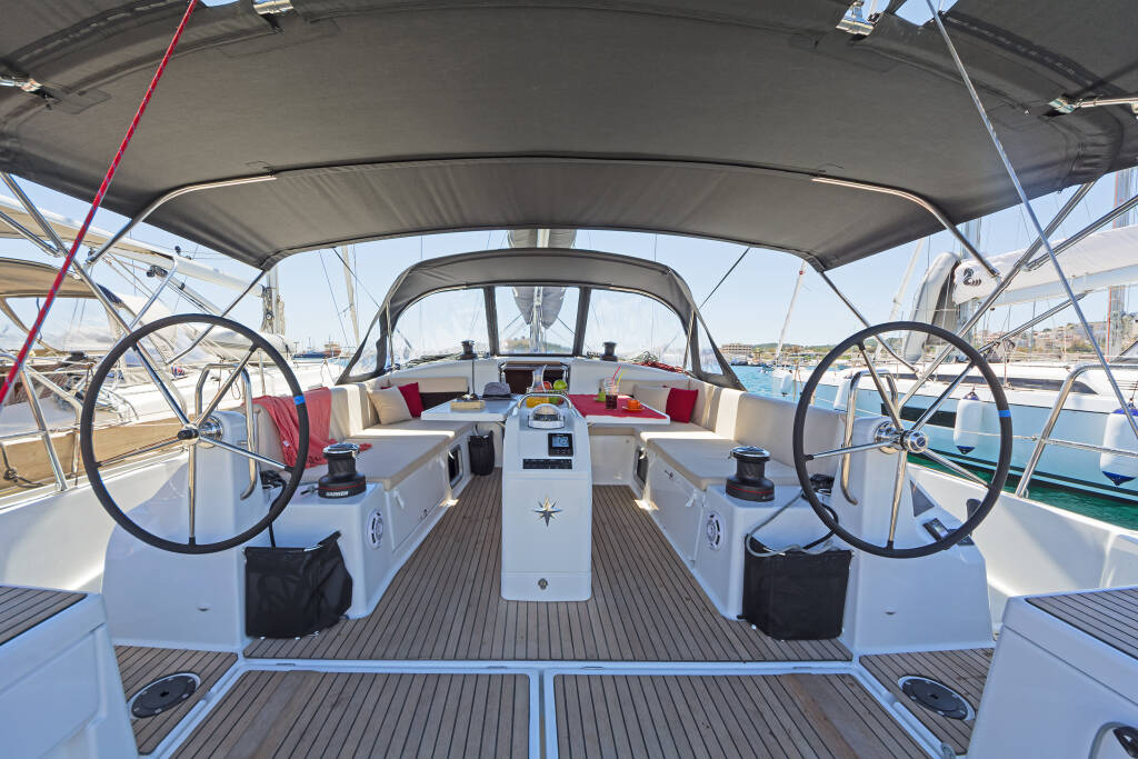 Sailing yacht Sun Odyssey 490 Captain George
