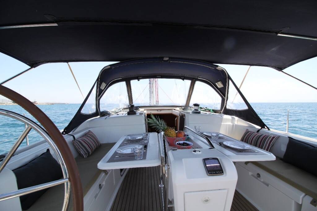 Sailing yacht Sun Odyssey 509 Lucky Slot