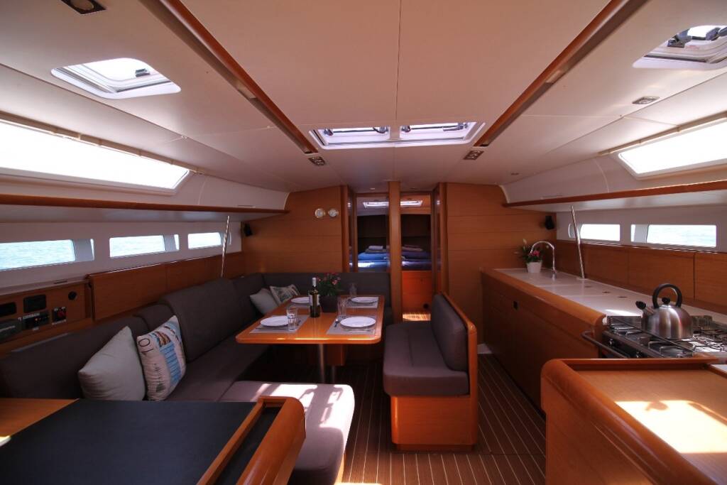 Sailing yacht Sun Odyssey 509 Lucky Slot