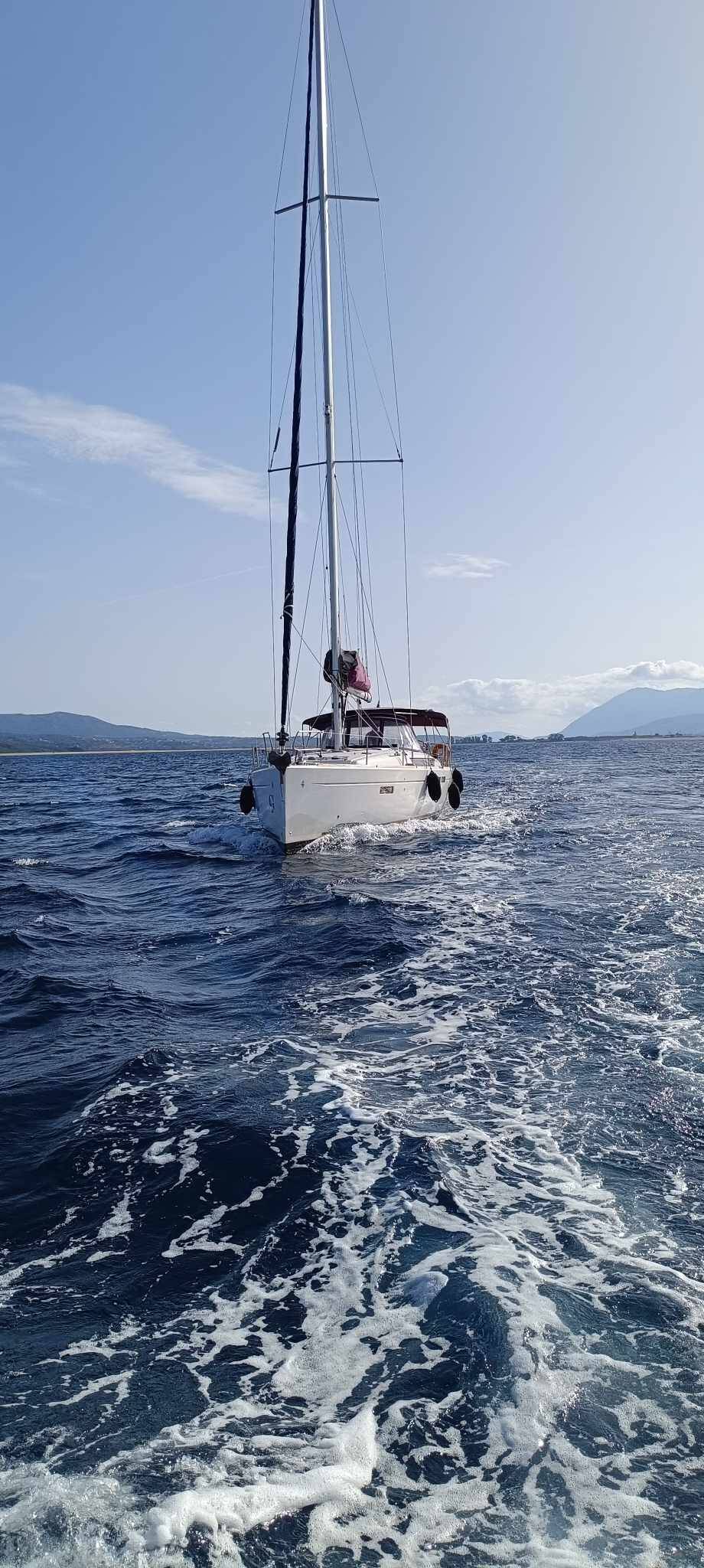 Sailing yacht Sun Odyssey 509 Evelina