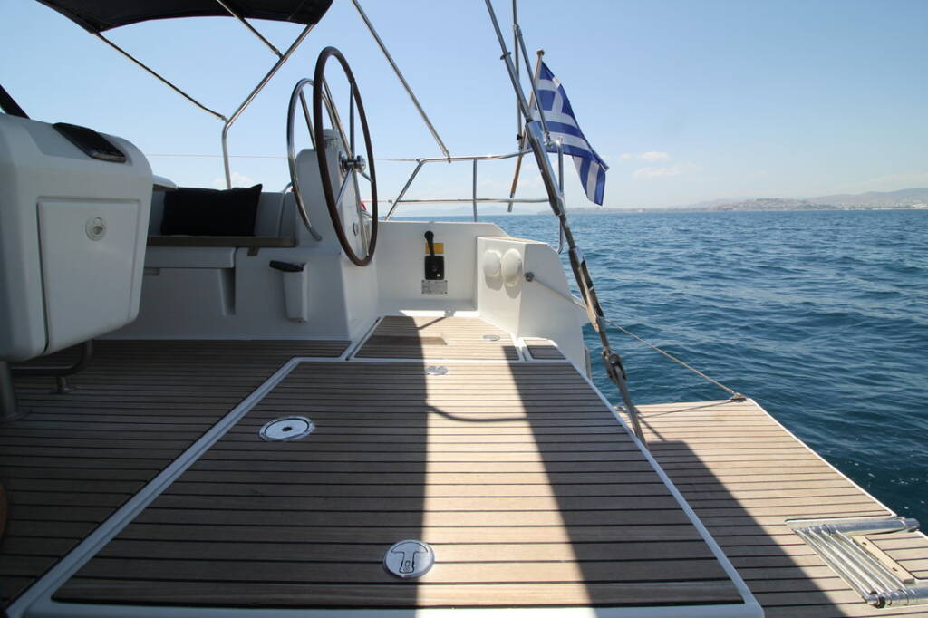 Sailing yacht Sun Odyssey 509 Jester