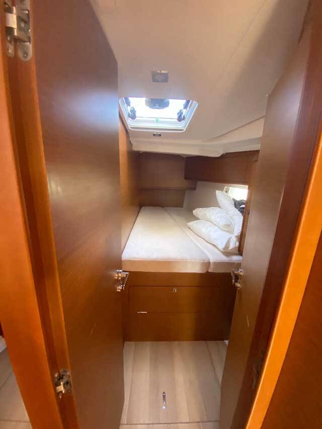 Sailing yacht Sun Odyssey 519 Bianca Lady Gio