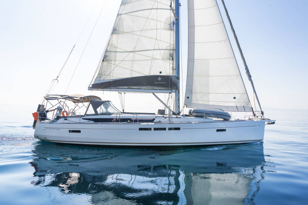 Sailing yacht Sun Odyssey 519 Eva