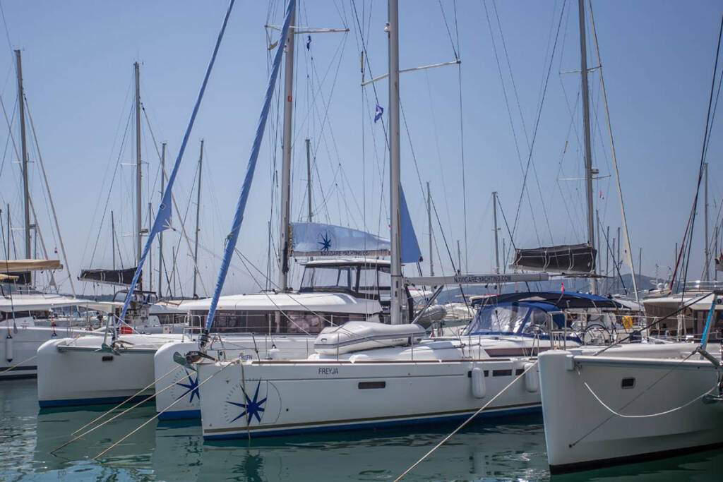 Sailing yacht Sun Odyssey 519 Freyja