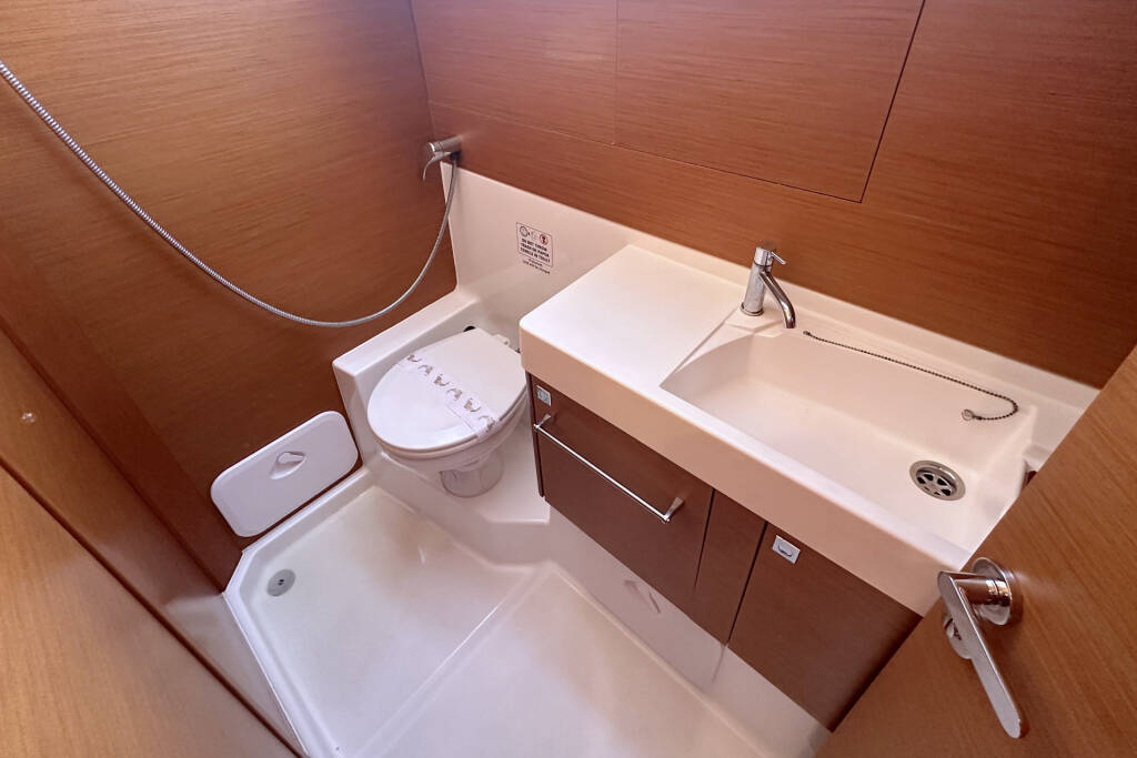 Sailing yacht Sun Odyssey 519 Alea