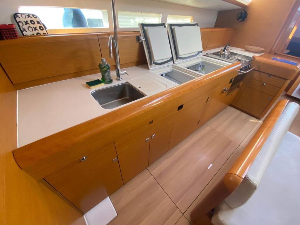 Sailing yacht Sun Odyssey 519 Skopelos