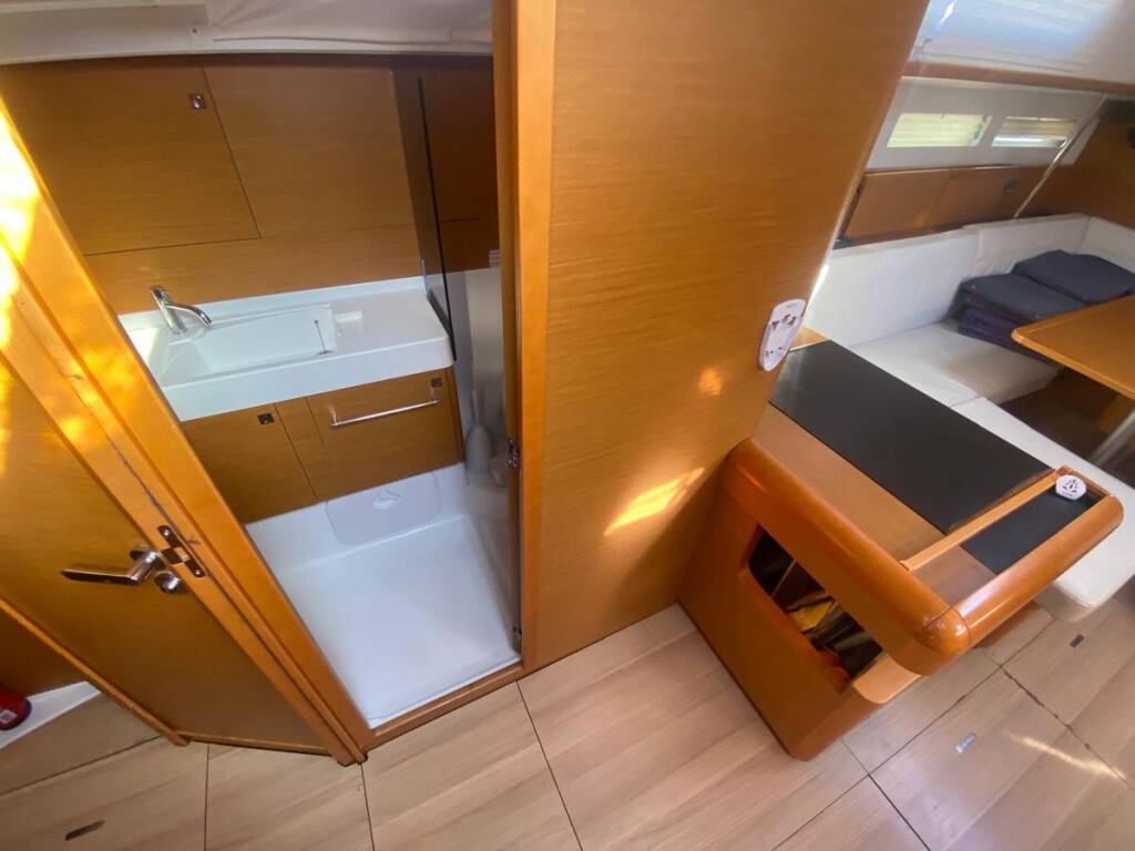 Sailing yacht Sun Odyssey 519 Skopelos
