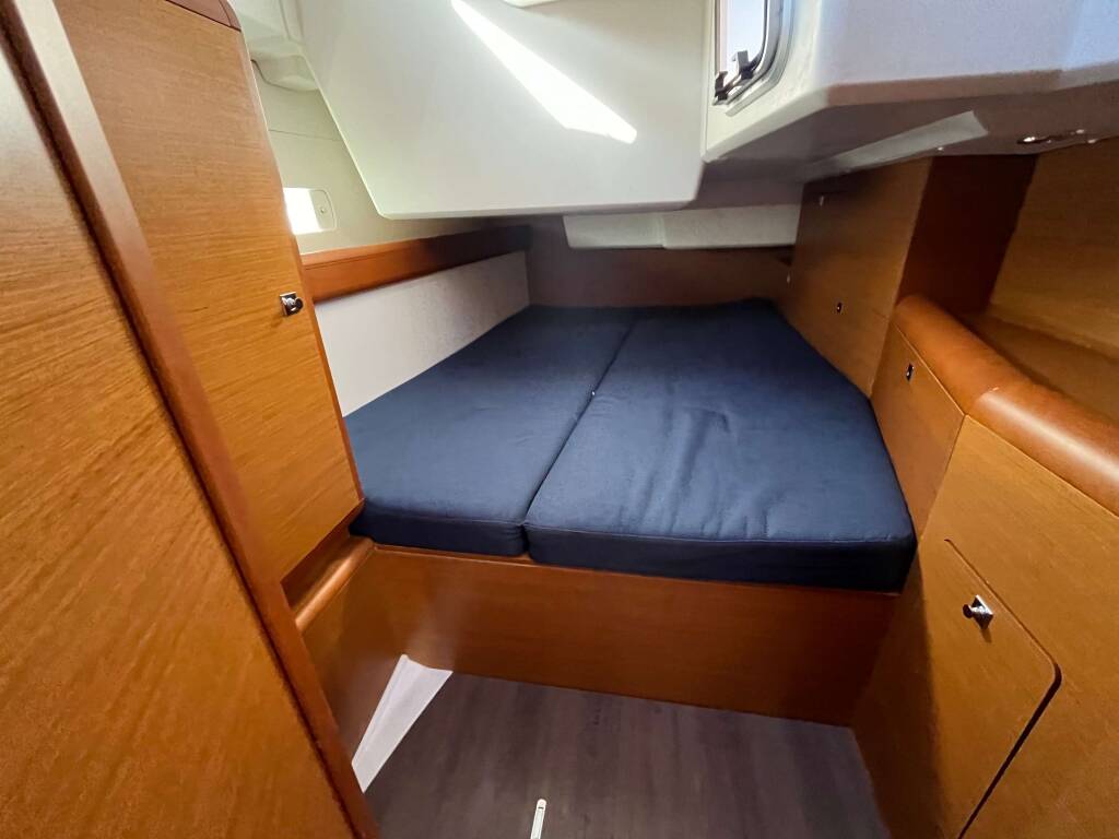 Sailing yacht Sun Odyssey 519 Skopelos