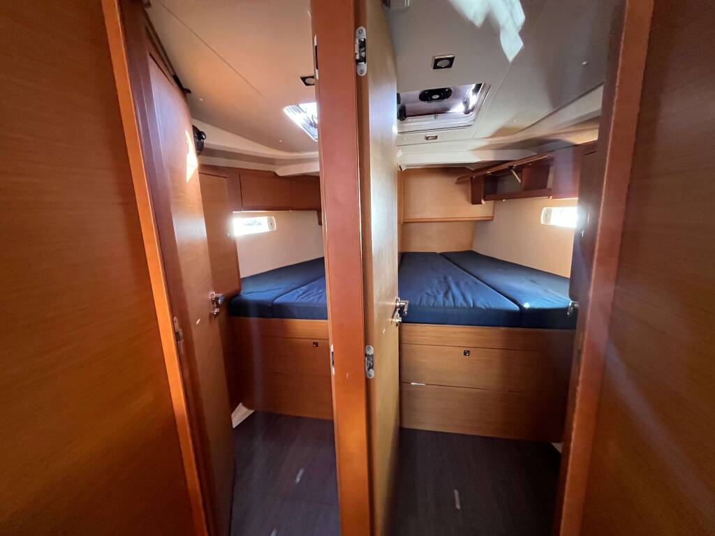 Sailing yacht Sun Odyssey 519 Skopelos