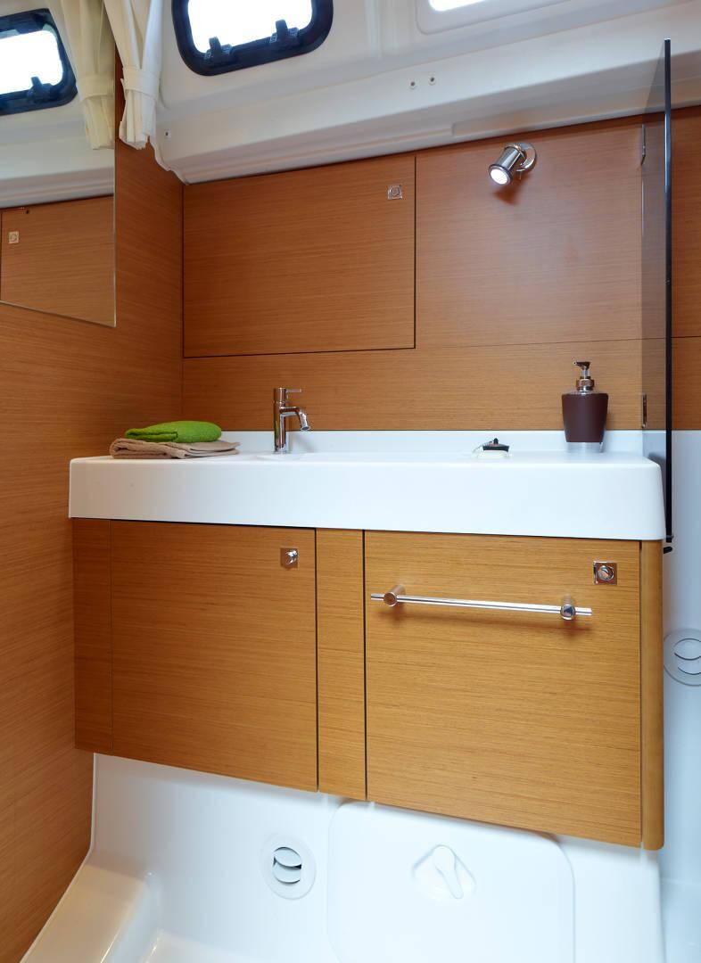 Sailing yacht Sun Odyssey 519 Skopelos