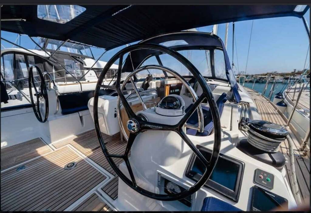 Sailing yacht Sun Odyssey 519 Kalos