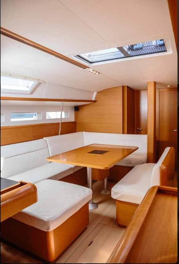 Sailing yacht Sun Odyssey 519 Kalos
